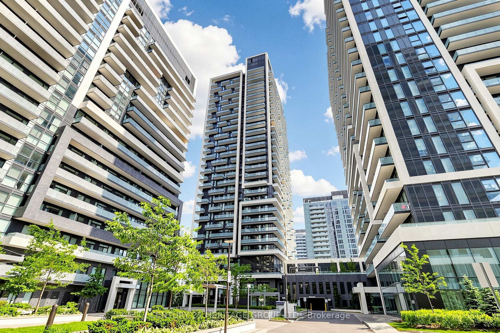 Photo de la propriété:  105 Oneida Crescent 2308  ON L4B 0H6 