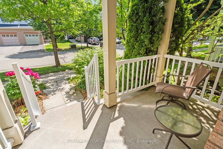Property Photo:  67 Regatta Crescent  ON L1N 9W5 