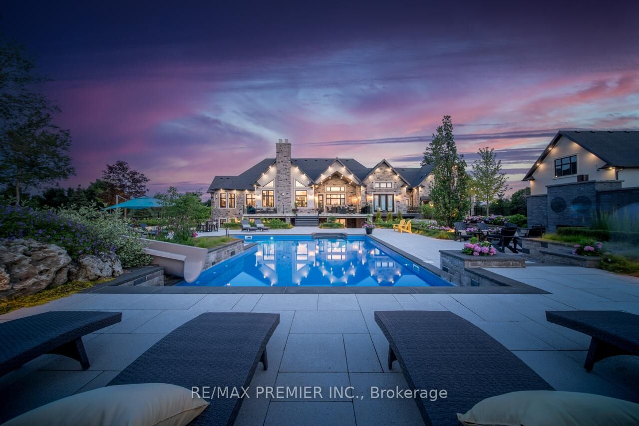 Property Photo: 6468 Bethesda Road E ON L4A 3A7
