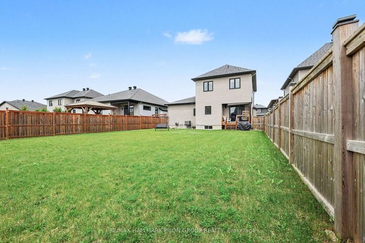 Property Photo: 47 Nancy Street ON K0A 1W0