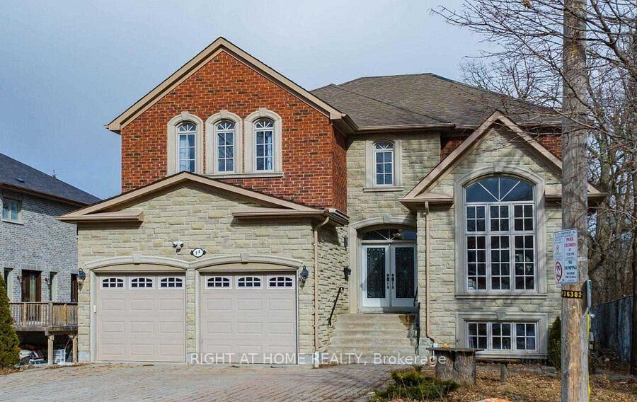 Property Photo: 5A Pearson Avenue ON L4C 7L6