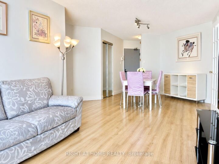 25 Maitland Street W 1001 — photo 1