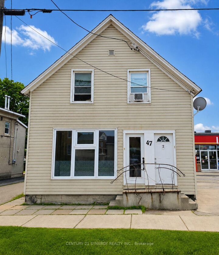 47 Main Street E — photo 1