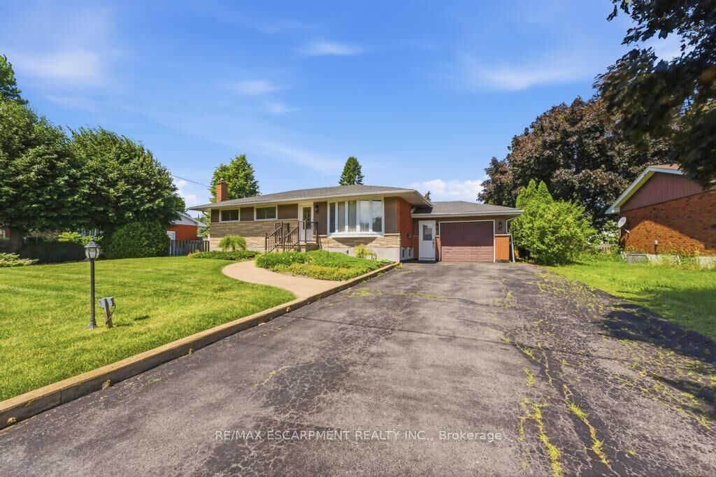 Property Photo:  41 Oriole Crescent  ON L3M 3X7 