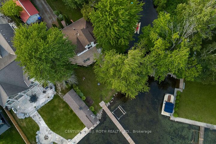 Property Photo: 2389 Crystal Beach Road ON L9S 3W8