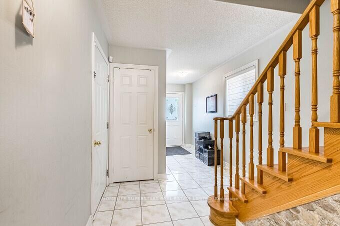 Property Photo: 3953 Manatee Way ON L5M 6P6