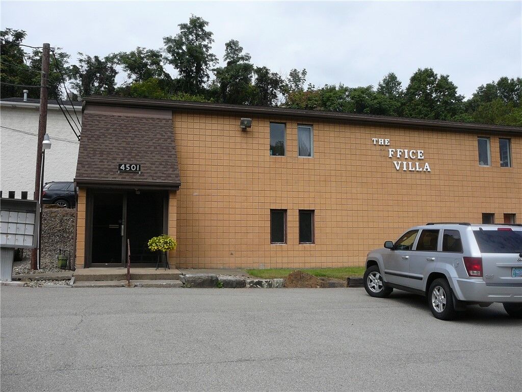 Property Photo:  4501 Peoples Road Unit 107/108  PA 15116 