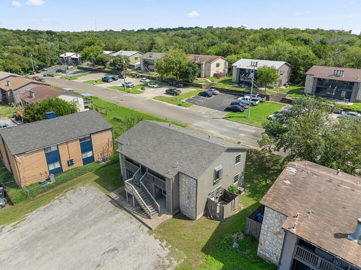 Property Photo:  608 Bracewood Circle  TX 78666 