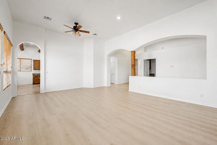 Property Photo: 1120 E Circle Mountain Road AZ 85087