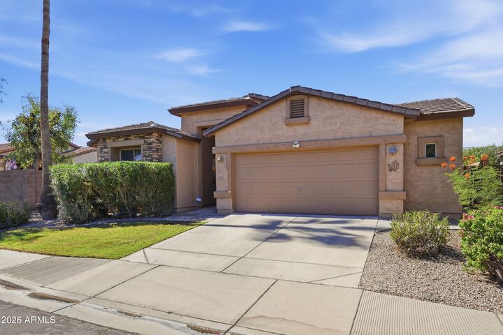Property Photo:  2841 E Carla Vista Drive  AZ 85225 