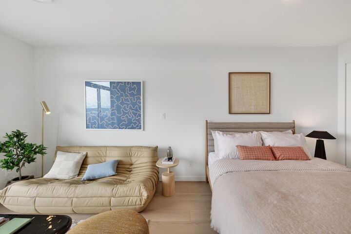 Property Photo: 311 Alderson Avenue 1509 BC V3K 0K3