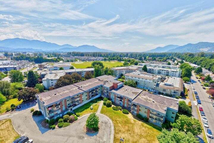Property Photo: 45598 McIntosh Drive 122 BC V2P 7J3