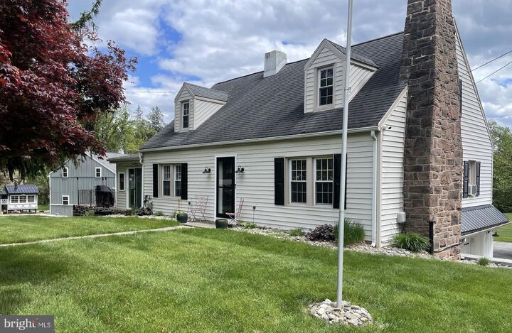 Property Photo:  5390 Nursery Road  PA 17315 