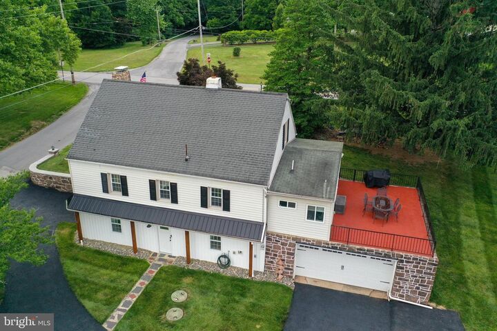 Property Photo:  5390 Nursery Road  PA 17315 