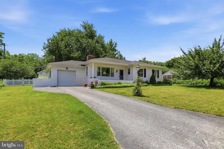 Property Photo:  348 Hillside Lane  PA 17403 