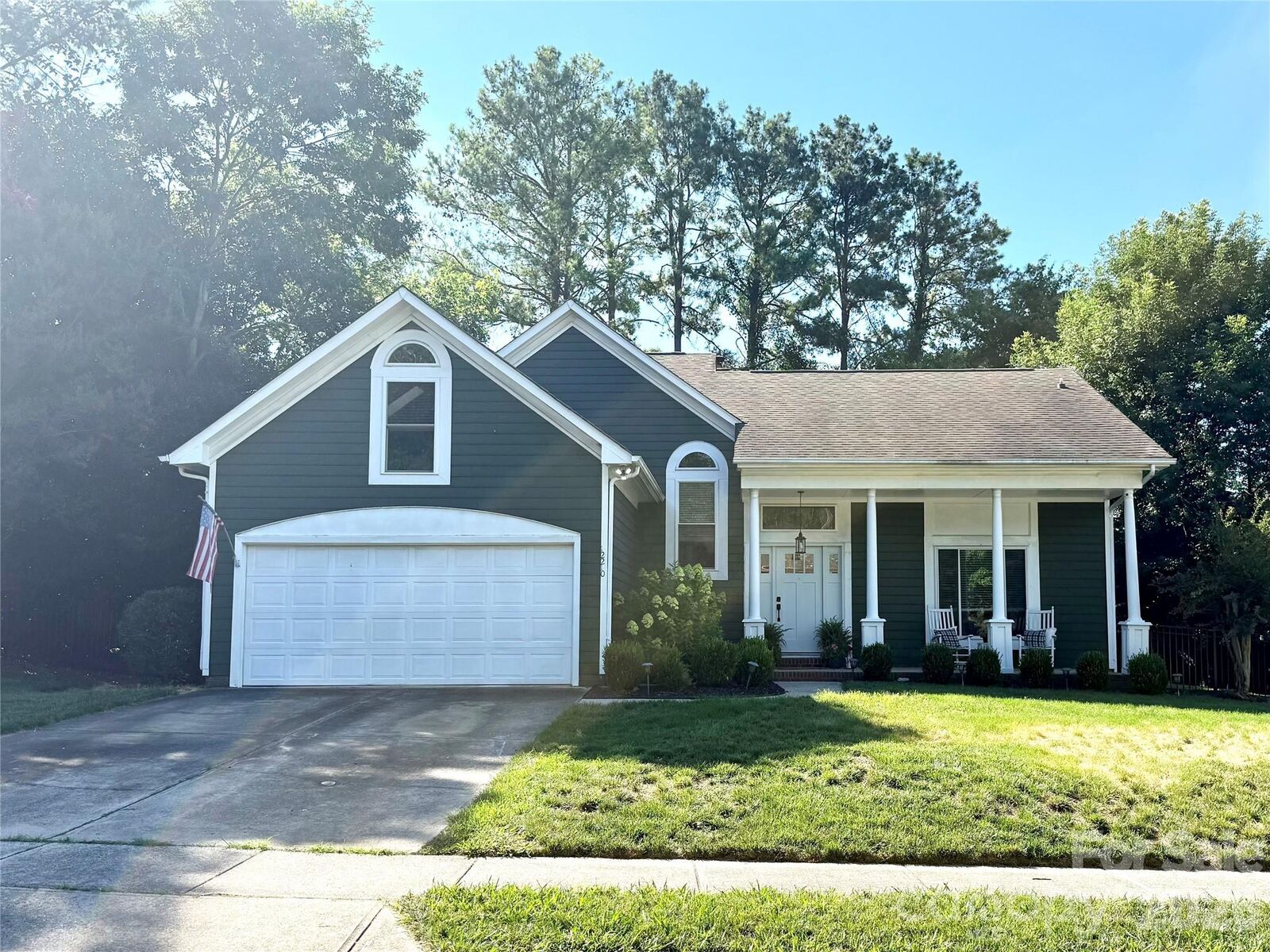 Property Photo:  12210 Landing Green Drive  NC 28277 