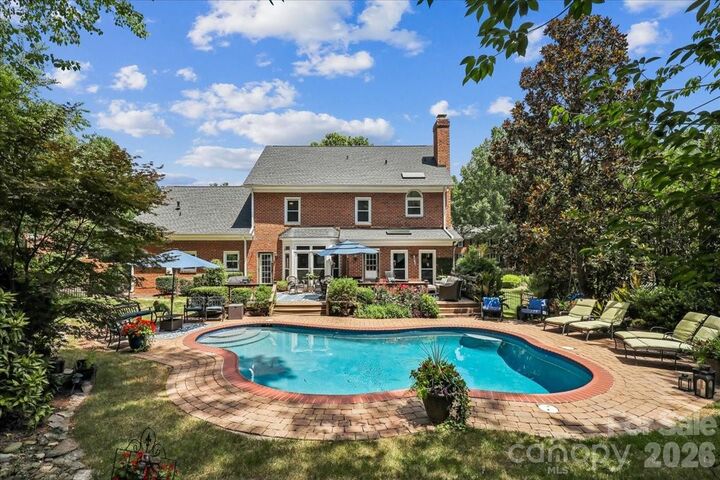 Property Photo: 10516 Hollybrook Drive NC 28277
