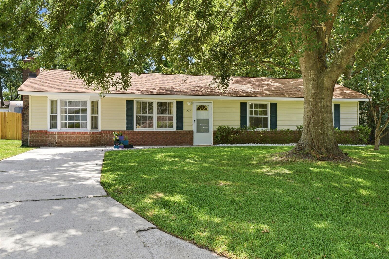 Property Photo:  227 Farm Road  SC 29445 