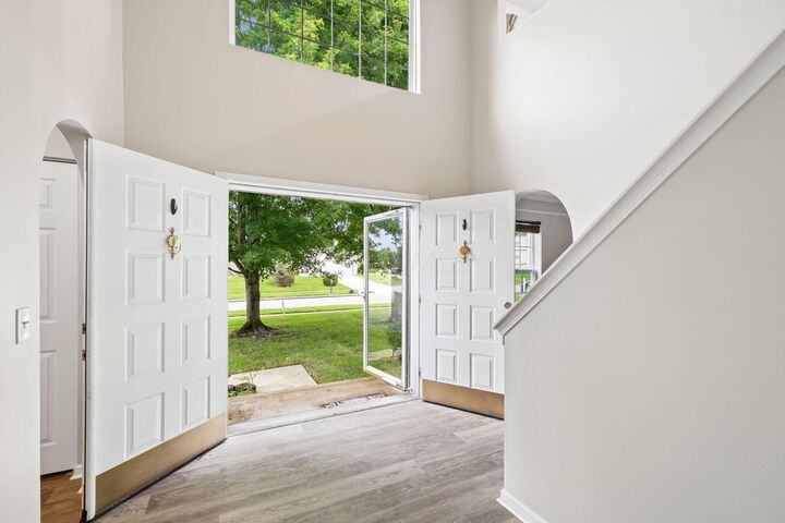 Property Photo: 124 Long Hollow Drive OH 43062