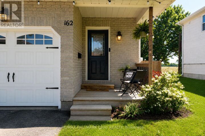 Property Photo:  162 Ritchie Crescent  ON L0L 1P0 