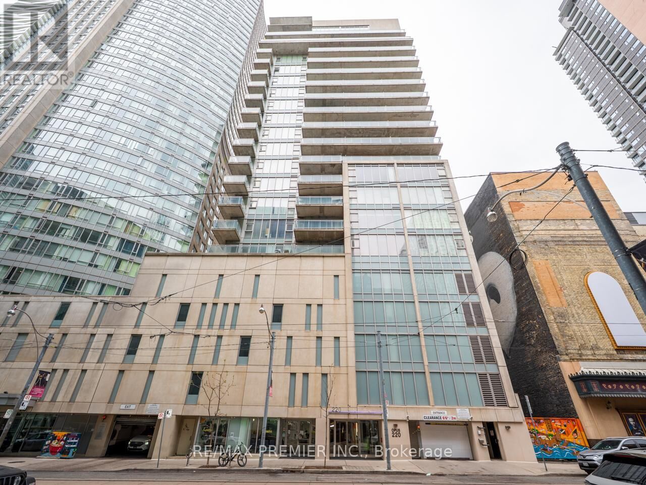 Property Photo:  220 Victoria Street 705  ON M5B 2R6 