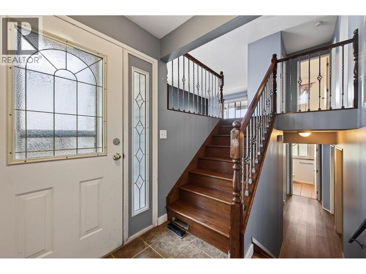 Property Photo: 1172 Kamwood Place BC V2B 8J9