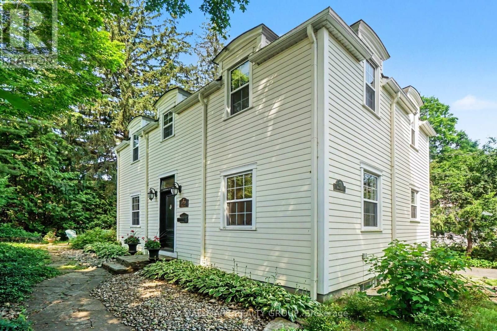 Property Photo:  171 Minto Place  ON K1M 2E6 