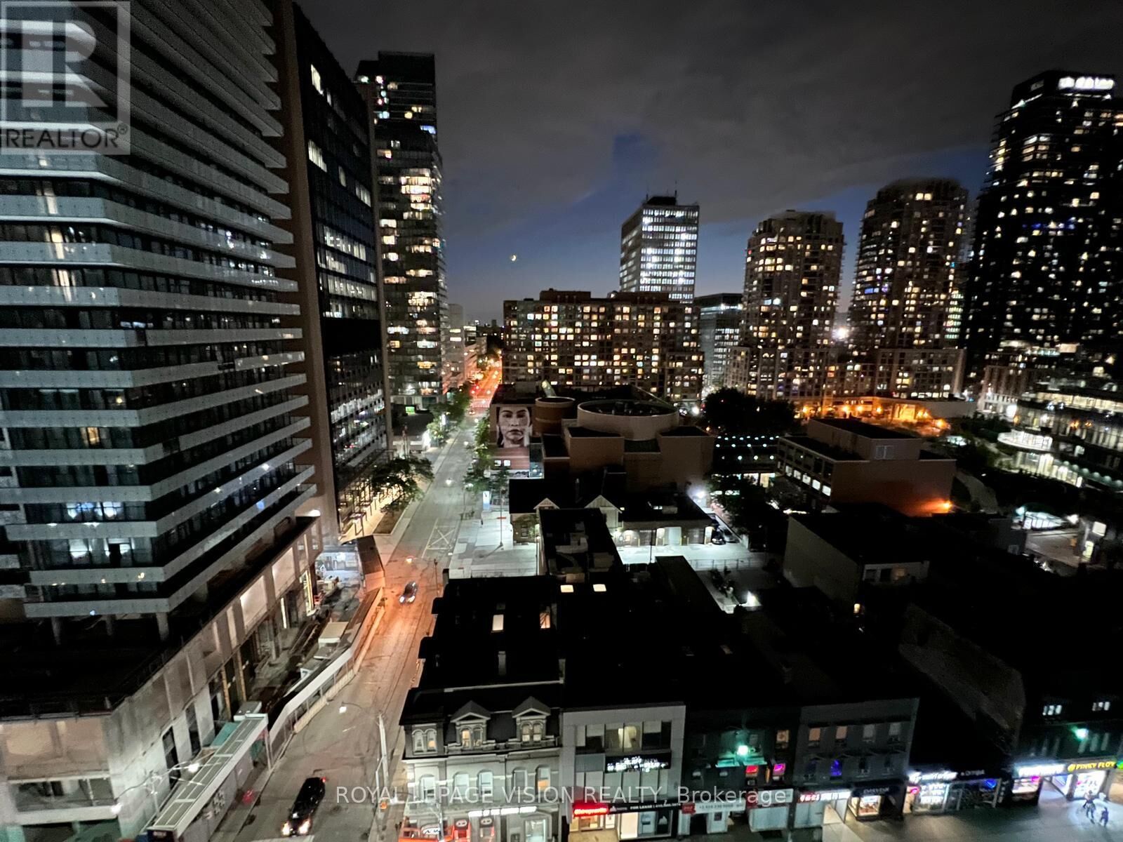 Property Photo:  501 Yonge Street 1001  ON M4Y 1Y4 