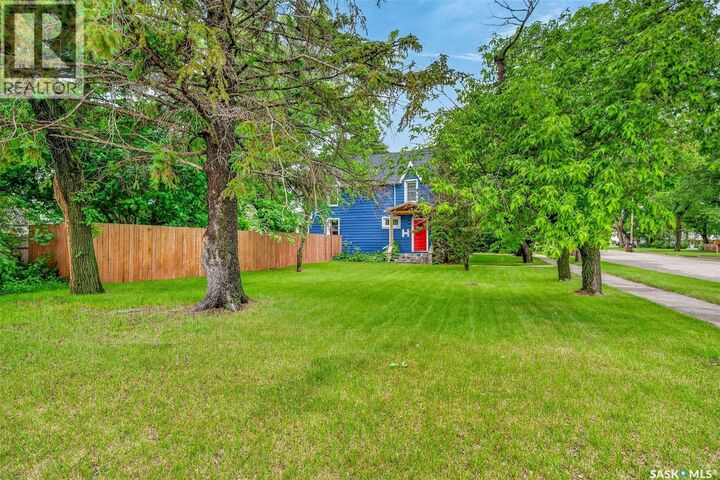 Property Photo:  316 Bartlett Avenue  SK S0J 1H0 