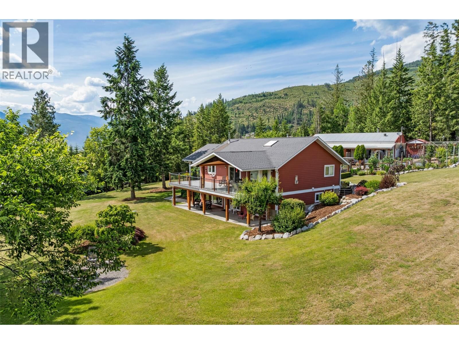 Property Photo: 850 Packing Shed Road BC V0B 2N2