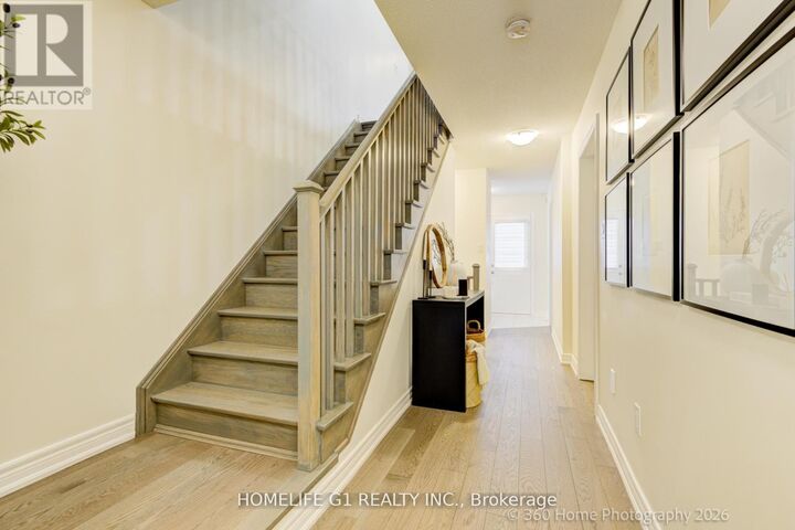 Property Photo:  98 Fruitvale Circle  ON L7A 5B9 