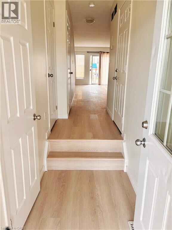 Property Photo:  212 Countrystone Crescent  ON N2N 3S1 