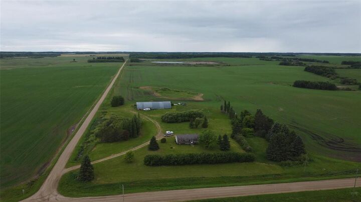 Property Photo:  141 N ,584 Road  MB R0J 0X0 