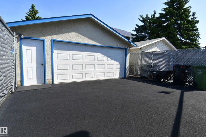 Property Photo: 5012 57 Avenue AB T9E 5S3
