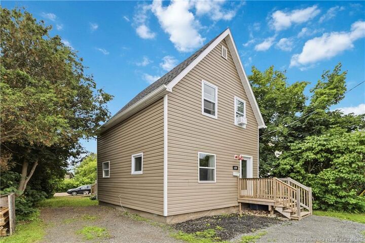 Property Photo:  1484 Main Street  NB E1E 1G3 