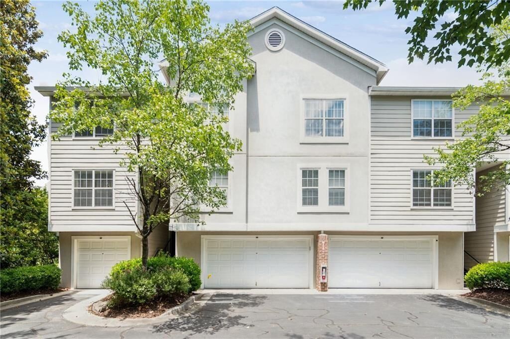 Property Photo:  4248 River Green Drive NW 302  GA 30327 