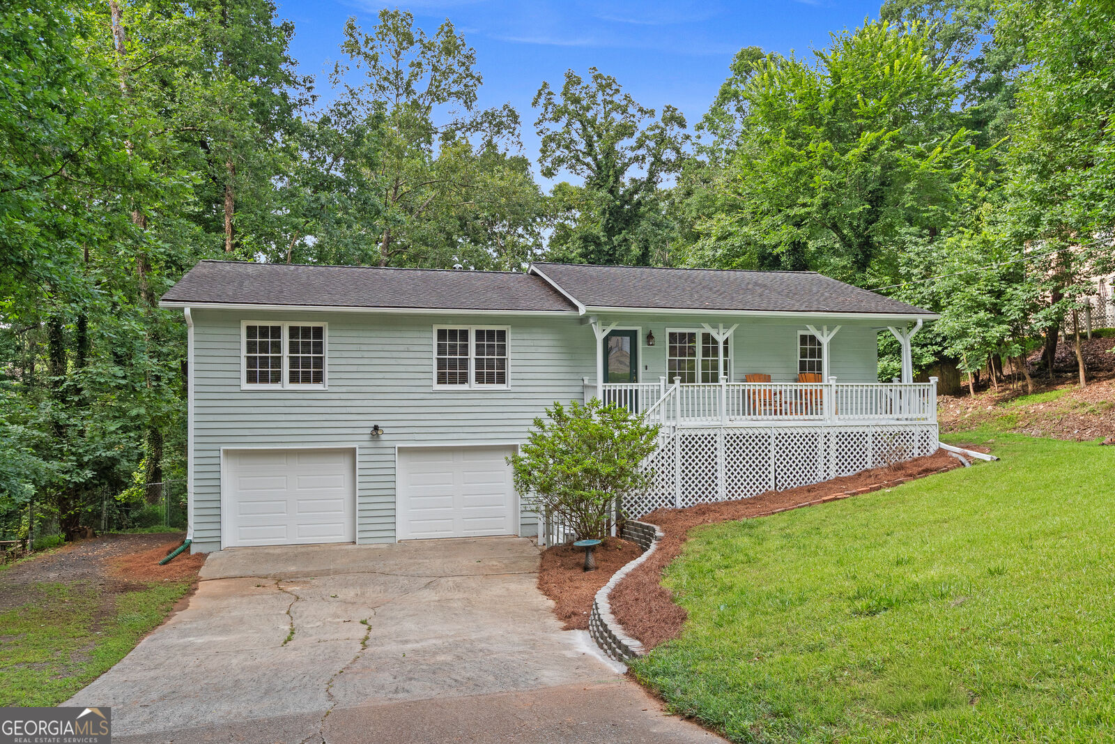 Property Photo:  426 Riverlake Court  GA 30188 