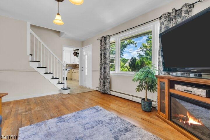 Property Photo:  13 Allen St  NJ 08822 