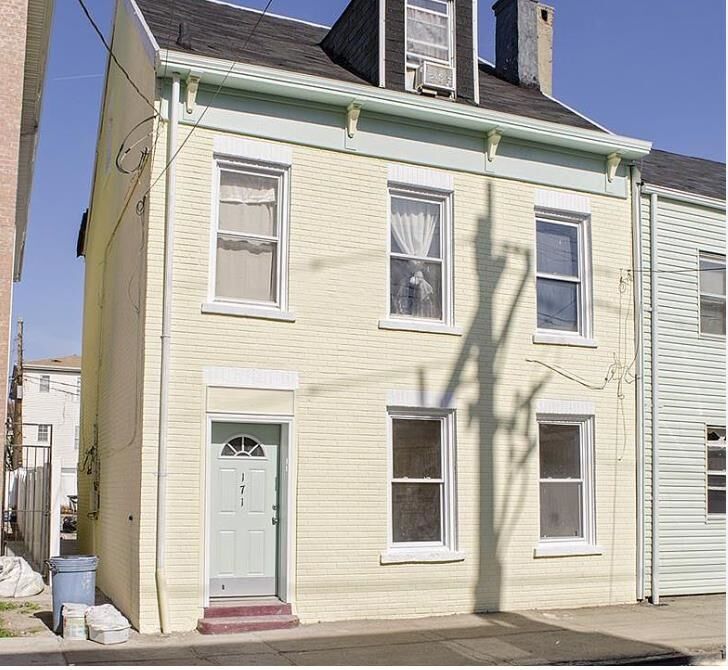Property Photo:  171 New York Ave 2  NJ 07307 
