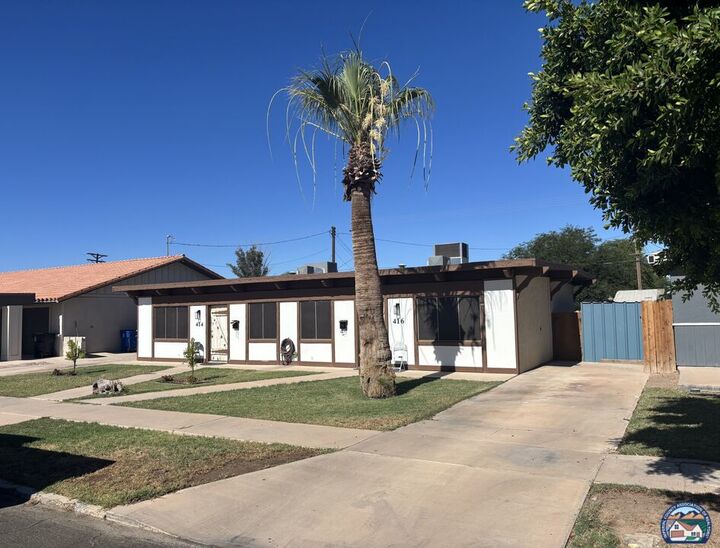 Property Photo:  416 S H St  CA 92251 