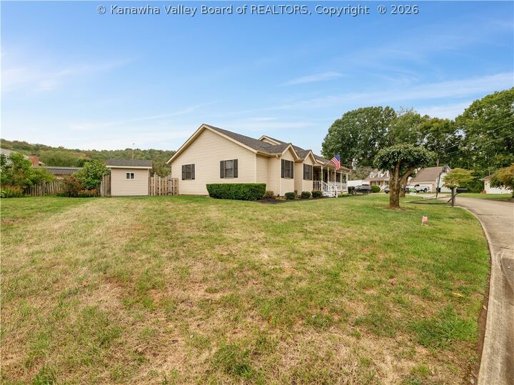 Property Photo:  110 Woodbend Cove  WV 25213 