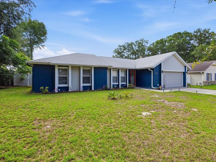 Property Photo:  5275 Signal Hill Road  FL 32808 
