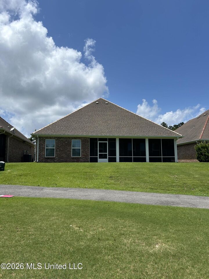 Property Photo:  224 Fairway Villas Circle  MS 39525 