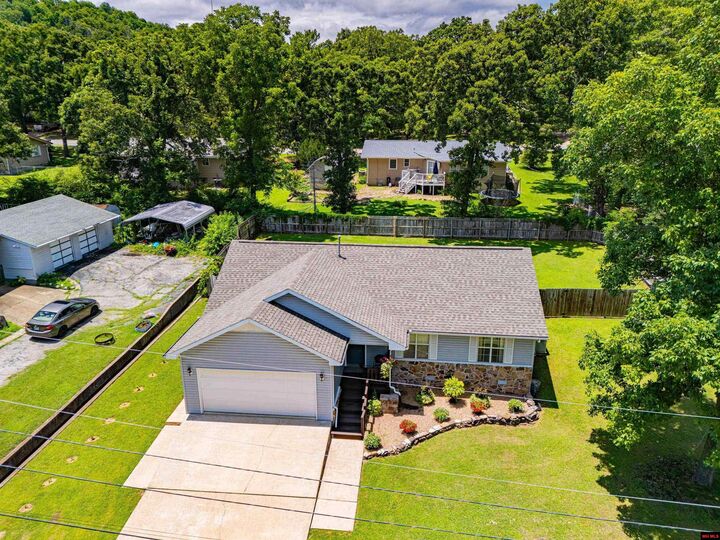 Property Photo:  1028 Connie Street  AR 72653 