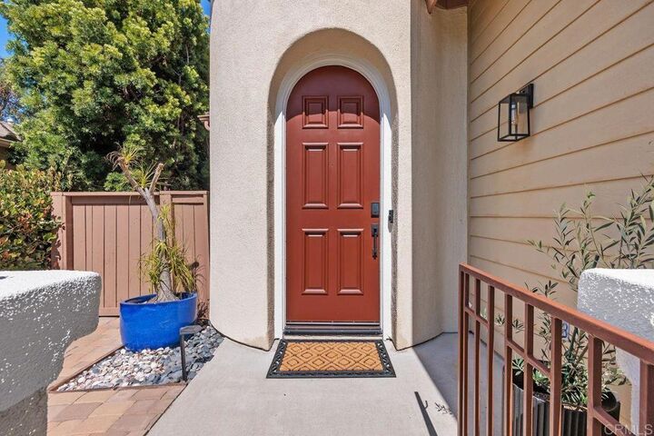 Property Photo:  1034 Alexandra Lane  CA 92024 