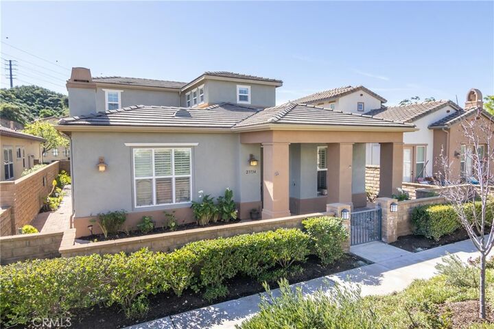 Property Photo:  23734 Mahogany Court  CA 91354 
