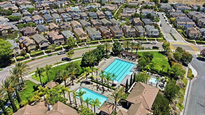Property Photo:  1724 Rolling Water Drive 4  CA 91915 