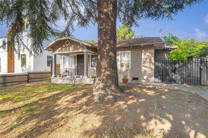 Property Photo:  4928 Highland View Avenue  CA 90041 
