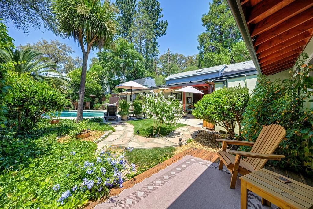 Property Photo:  274 Sawyer Street  CA 95603 