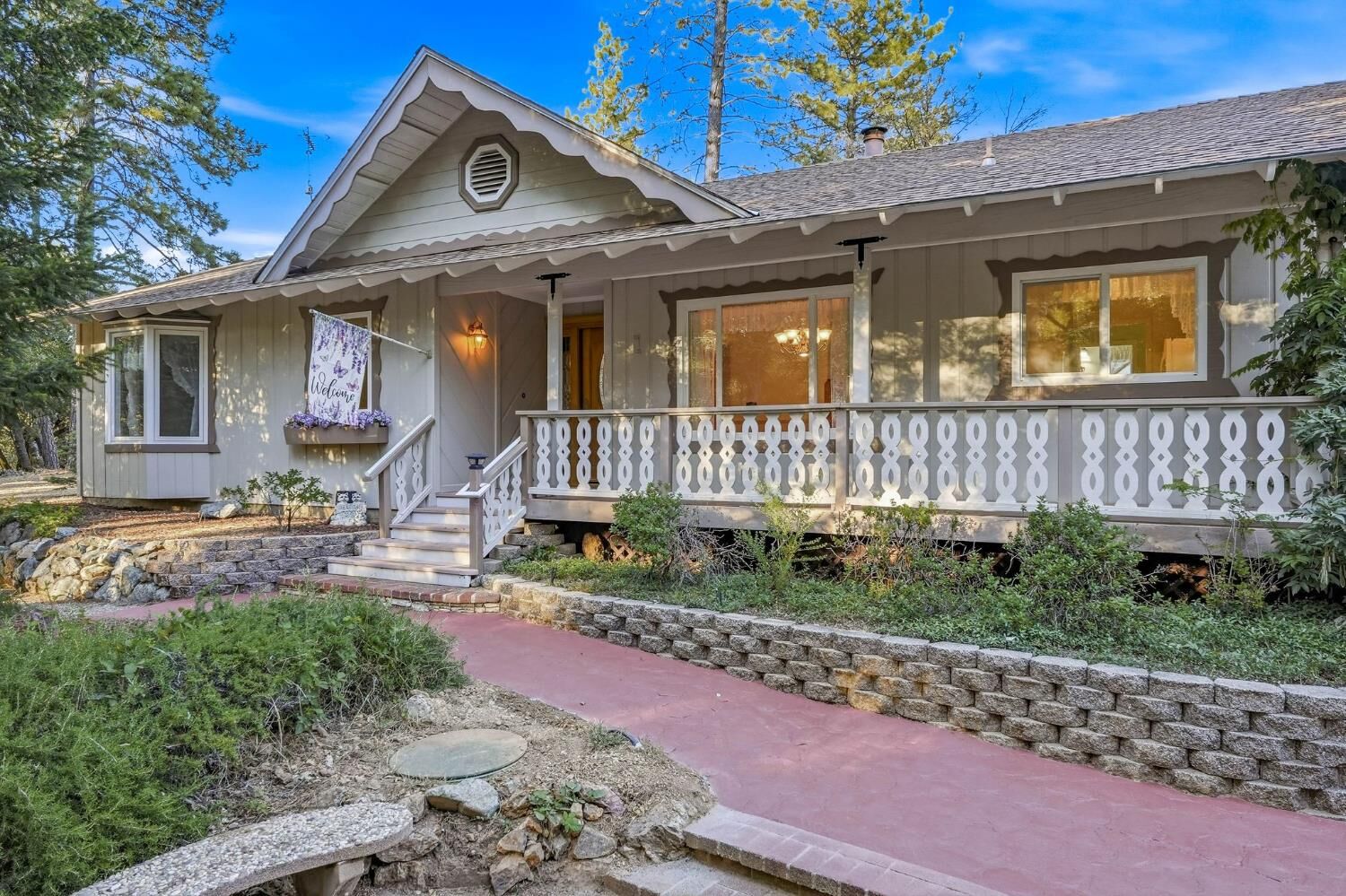 Property Photo:  19623 Casa Loma  CA 95945 